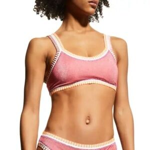 PilyQ Platinum inspired by Solange Ferrarini Teaberry Crochet Trim Sporty Top